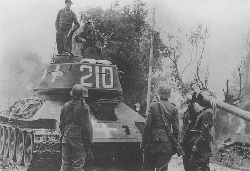 8,8-cm FlaK-36 (Sf) auf Fahrgestell T-34(r)