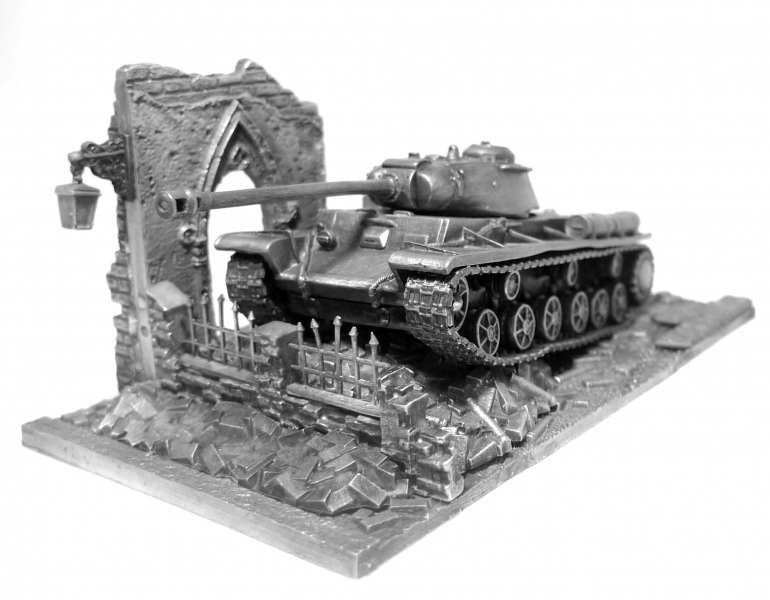 Модель танка КВ-1С из металла 