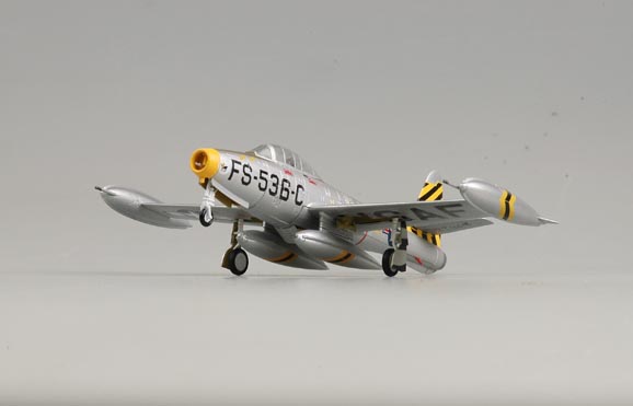 Самолет F84E-25, пилота Дональда Джеймса