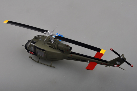 Вертолет UH-1C, 120th AHC, 3rd platoon,1969 (1/48)