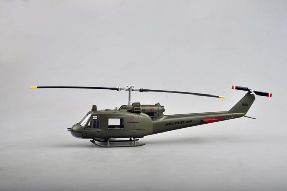 Вертолет UH-1C U.S. Marines