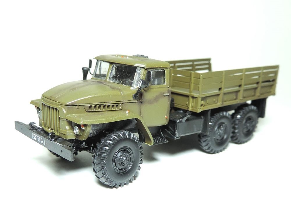 Урал-4320 бортовой автомобиль