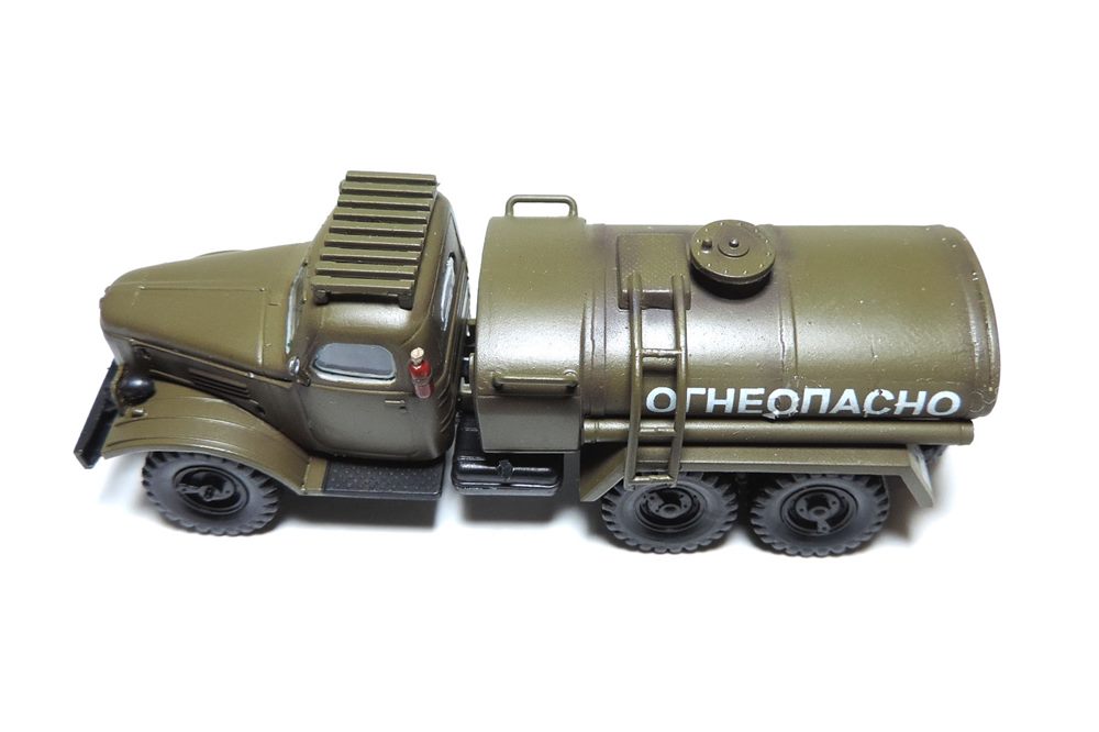 ЗиЛ-157 автозаправщик
