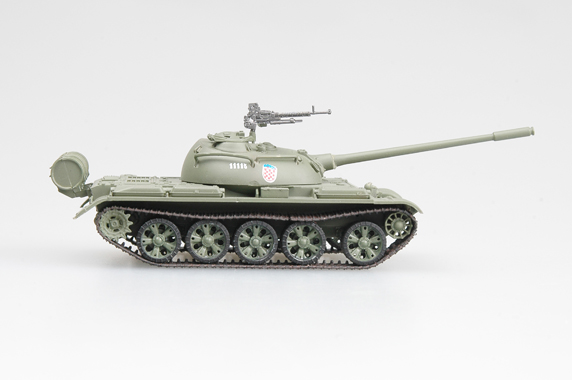 Танк Т-54 в Косово, 1998г.