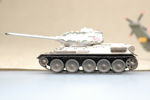 Танк Т-34/85, зимний камуфляж