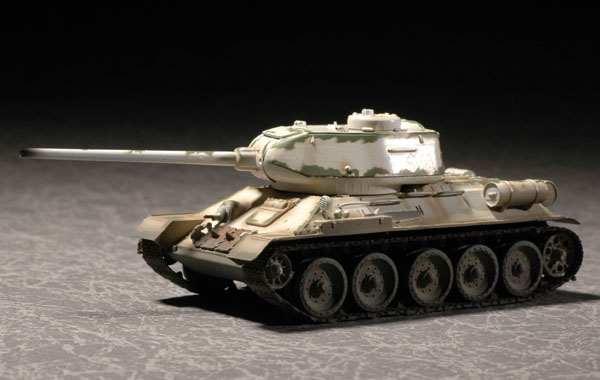 Танк Т-34/85, зимний камуфляж