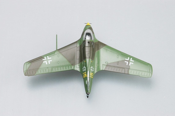 Самолёт Me-163 B-1a, жёлтый 15