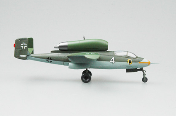 Самолёт He-162A-2, май 1945г.