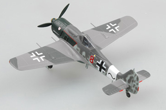 Самолёт Fw190 A-8, красный 8, Вилли Максимовиц, 1944г.