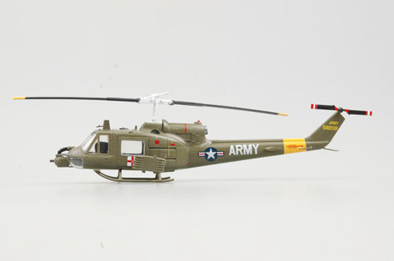 Вертолёт UH-1B во Вьетнаме