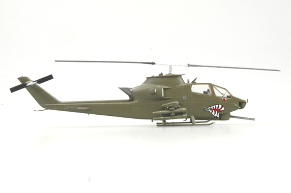 Вертолёт AH-1F