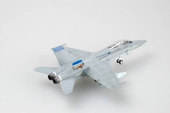 Самолёт F/A-18C VWFA-225