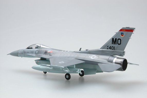 Самолёт F-16C