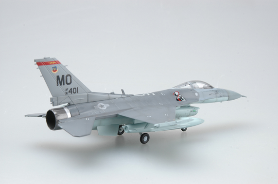 Самолёт F-16C