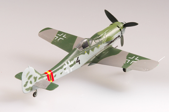 Самолет "Фокке-Вульф" FW-190D-9 III./JG54 1944г.