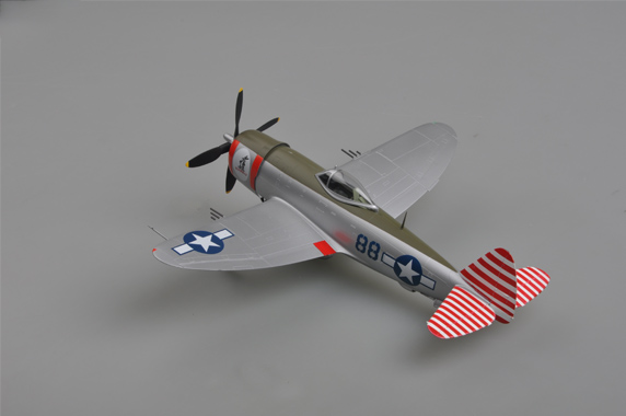 Самолет P-47D 527FS,86FG